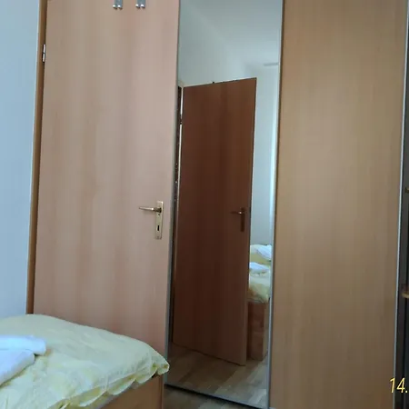 公寓 Metzstrasse 罗伊特林根